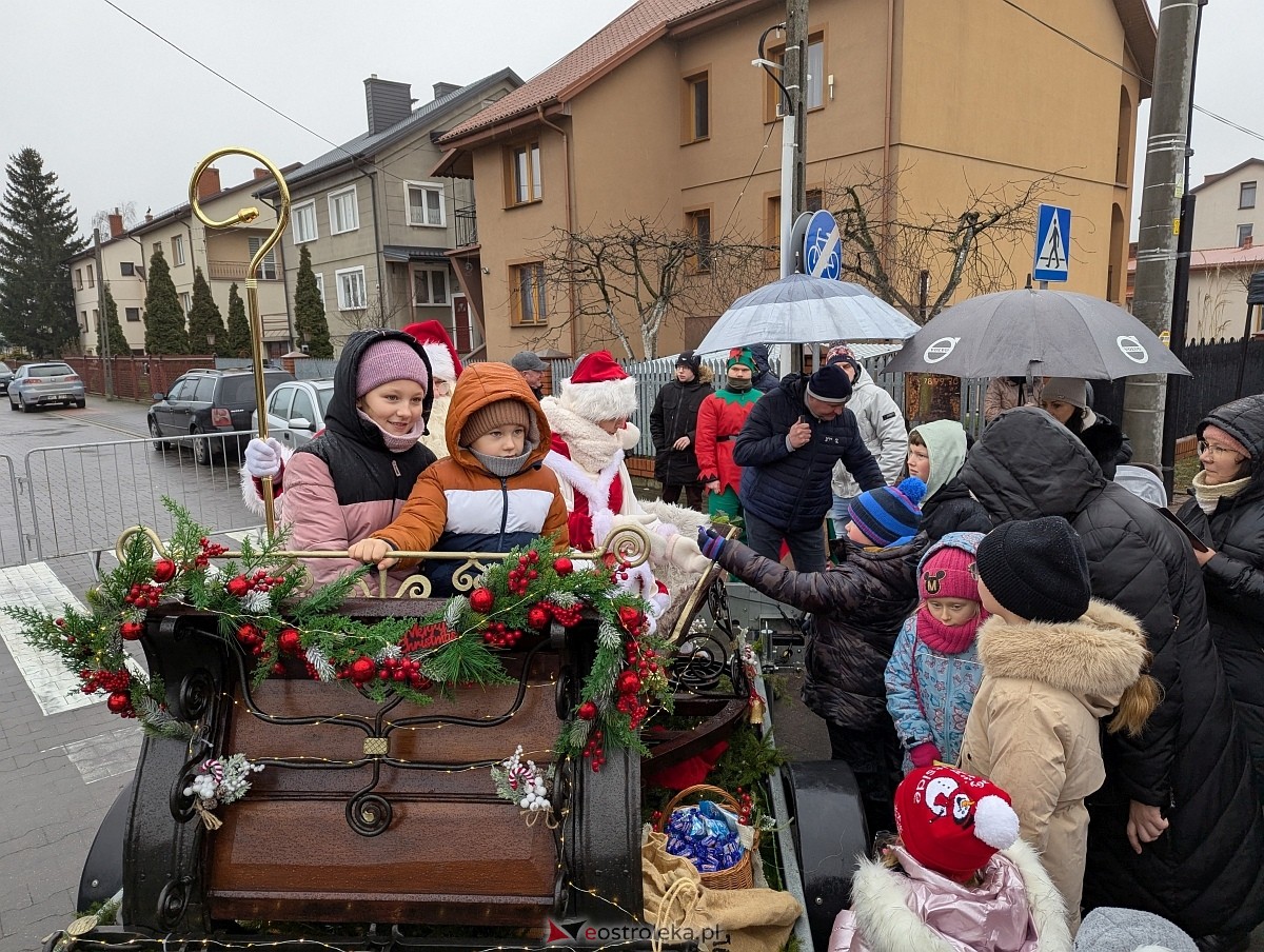 Jarmark świąteczny w Olszewie-Borkach [8.12.2024] - zdjęcie #10 - eOstroleka.pl