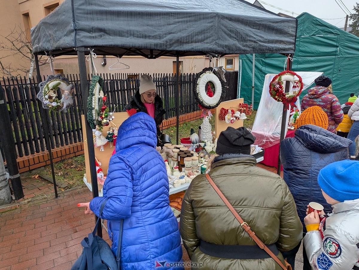 Jarmark świąteczny w Olszewie-Borkach [8.12.2024] - zdjęcie #3 - eOstroleka.pl