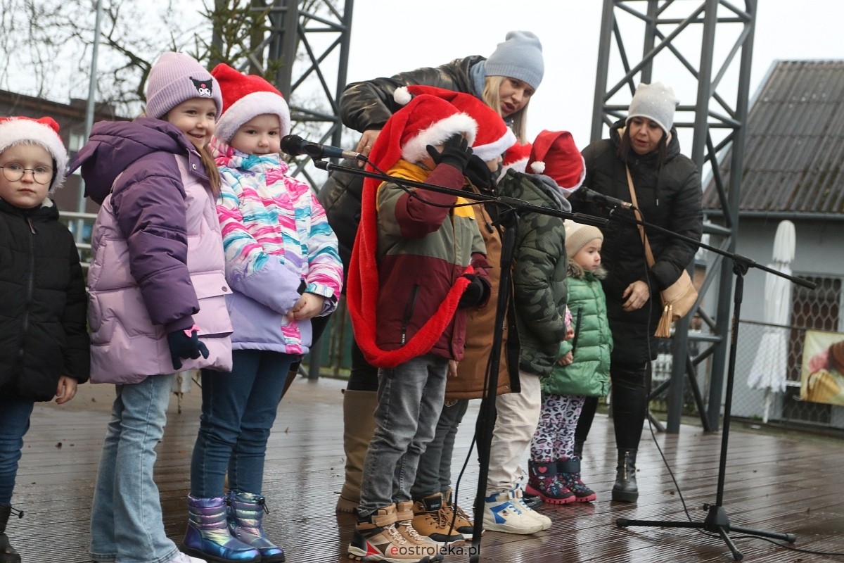 Spotkanie wigilijne na Stacji w Ostrołęce [8.12.2024] - zdjęcie #96 - eOstroleka.pl