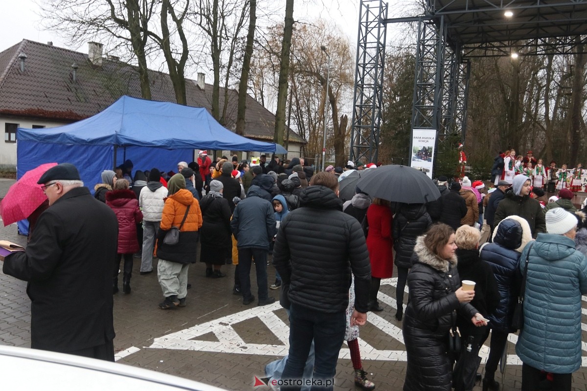 Spotkanie wigilijne na Stacji w Ostrołęce [8.12.2024] - zdjęcie #44 - eOstroleka.pl