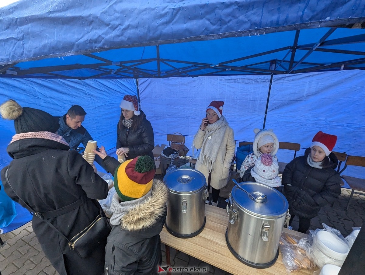 Spotkanie wigilijne na Stacji w Ostrołęce [8.12.2024] - zdjęcie #23 - eOstroleka.pl