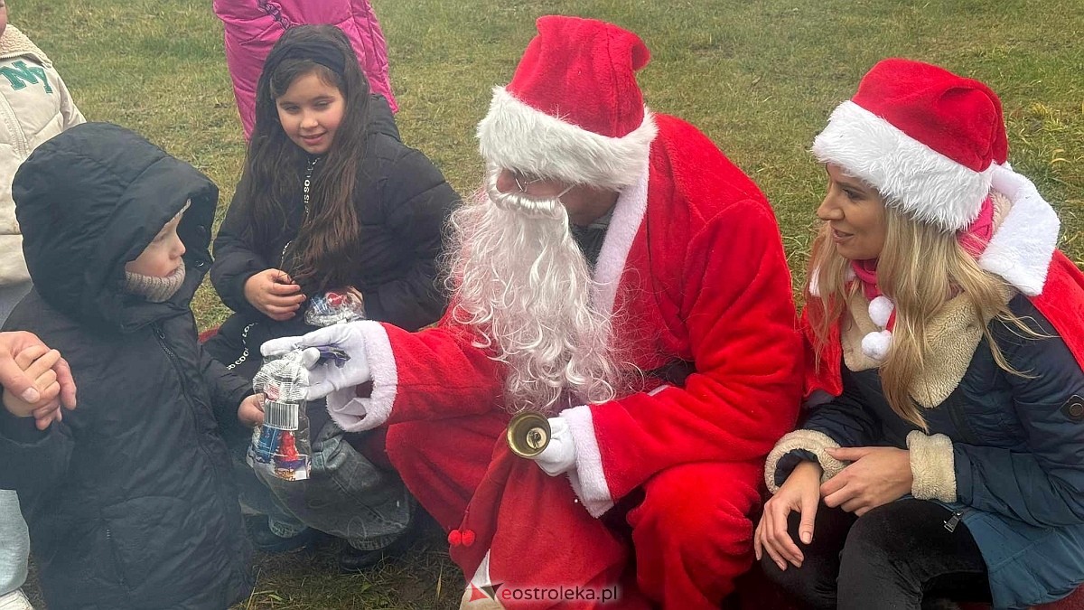 Wigilia osiedla Łazek [8.12.2024] - zdjęcie #18 - eOstroleka.pl