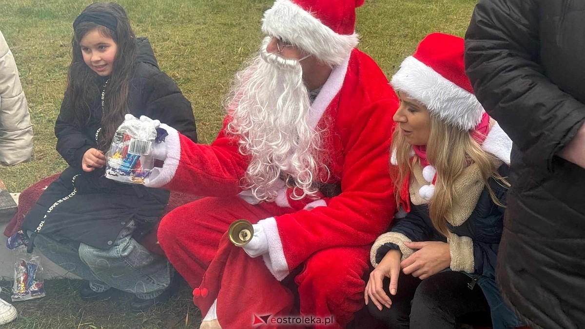 Wigilia osiedla Łazek [8.12.2024] - zdjęcie #17 - eOstroleka.pl