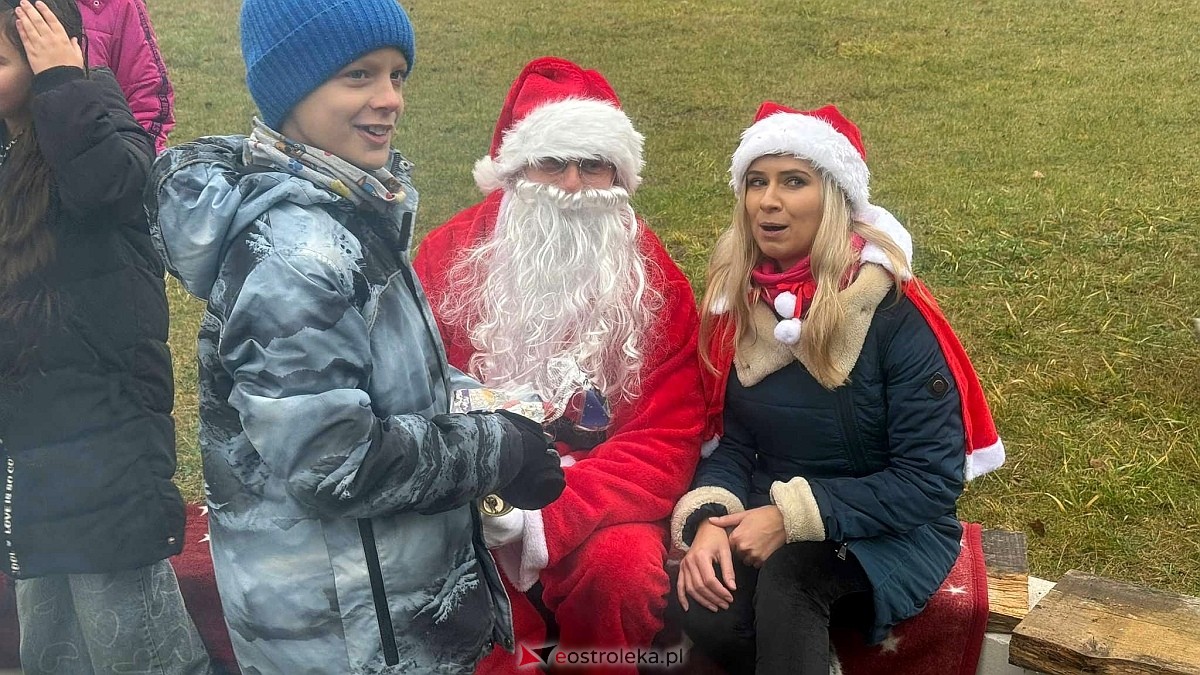 Wigilia osiedla Łazek [8.12.2024] - zdjęcie #15 - eOstroleka.pl