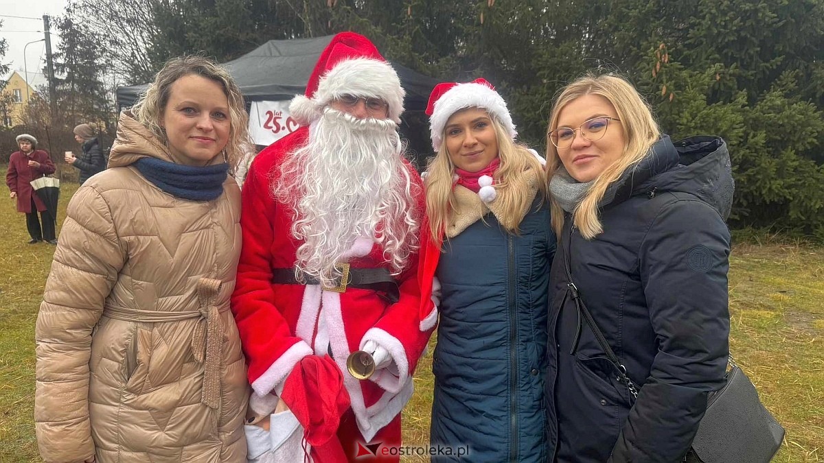 Wigilia osiedla Łazek [8.12.2024] - zdjęcie #14 - eOstroleka.pl