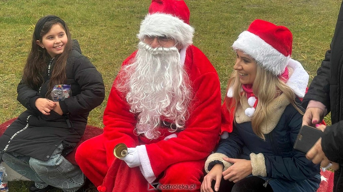 Wigilia osiedla Łazek [8.12.2024] - zdjęcie #10 - eOstroleka.pl