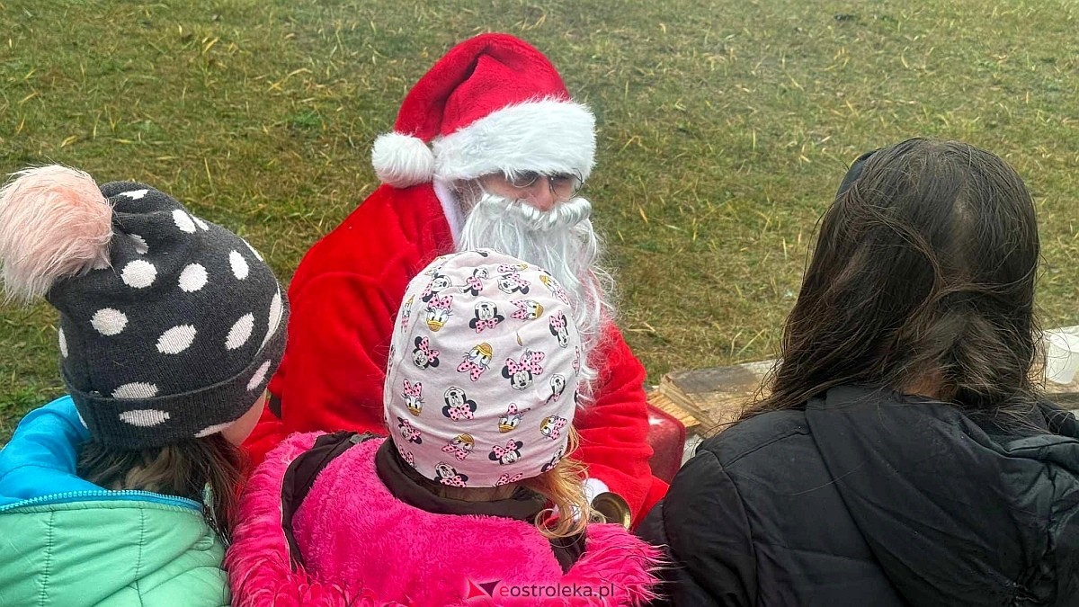 Wigilia osiedla Łazek [8.12.2024] - zdjęcie #4 - eOstroleka.pl