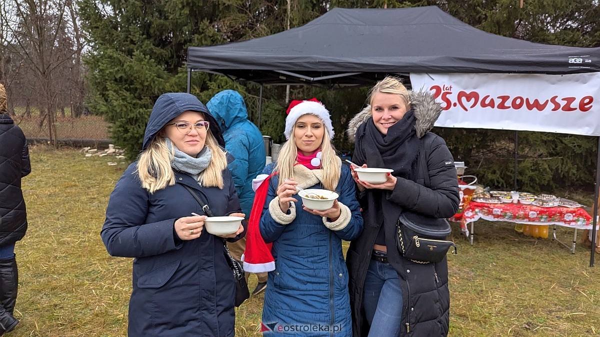 Wigilia osiedla Łazek [8.12.2024] - zdjęcie #75 - eOstroleka.pl