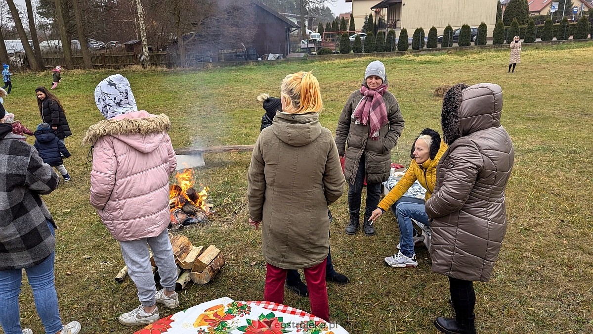 Wigilia osiedla Łazek [8.12.2024] - zdjęcie #69 - eOstroleka.pl