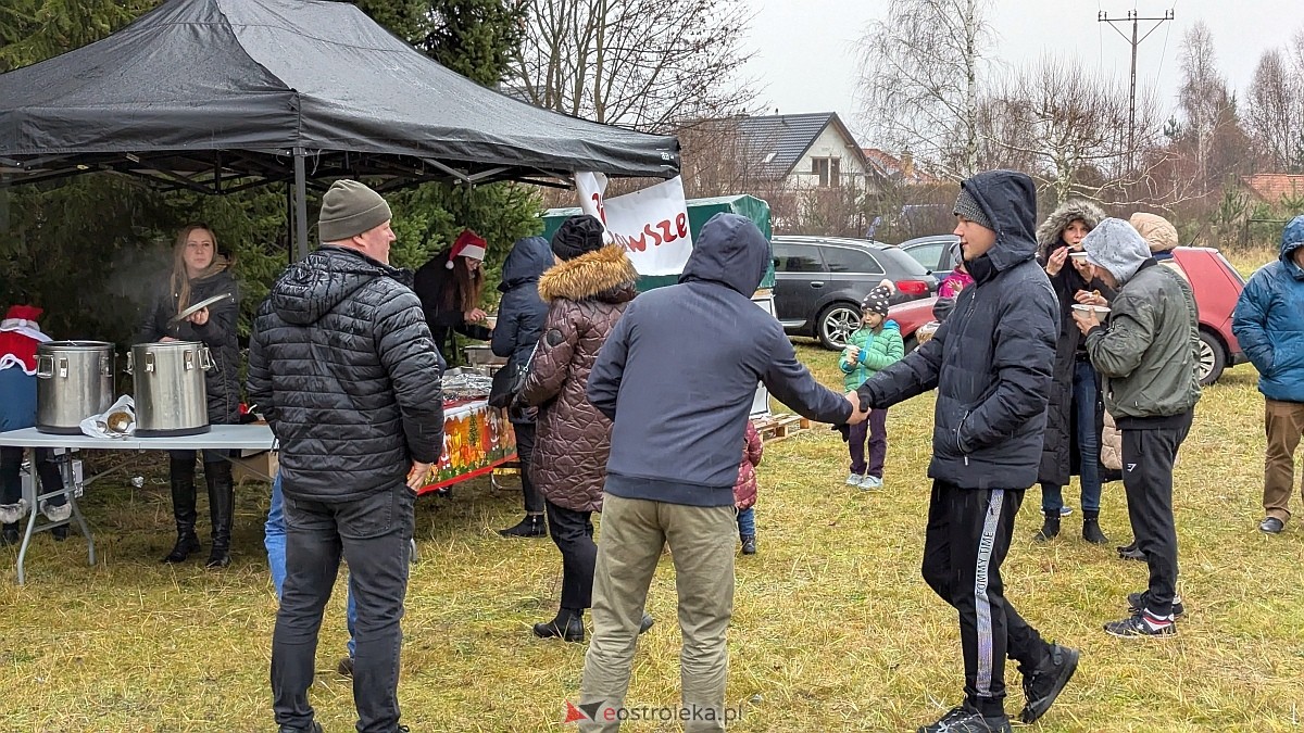 Wigilia osiedla Łazek [8.12.2024] - zdjęcie #60 - eOstroleka.pl