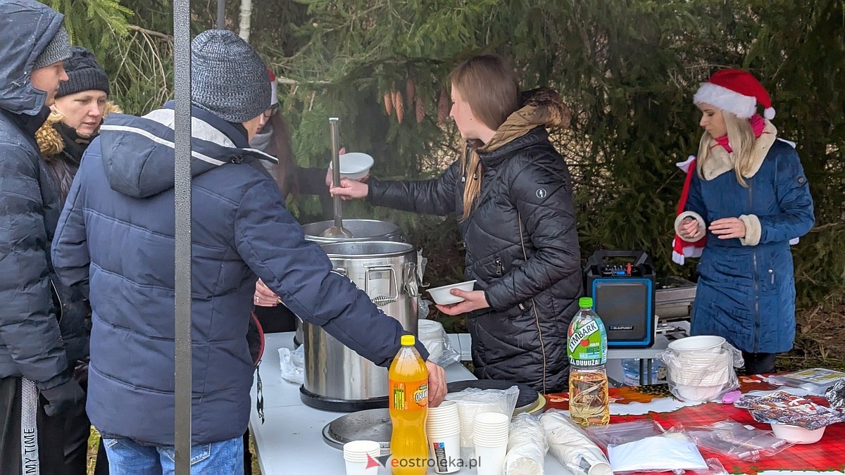 Wigilia osiedla Łazek [8.12.2024] - zdjęcie #51 - eOstroleka.pl