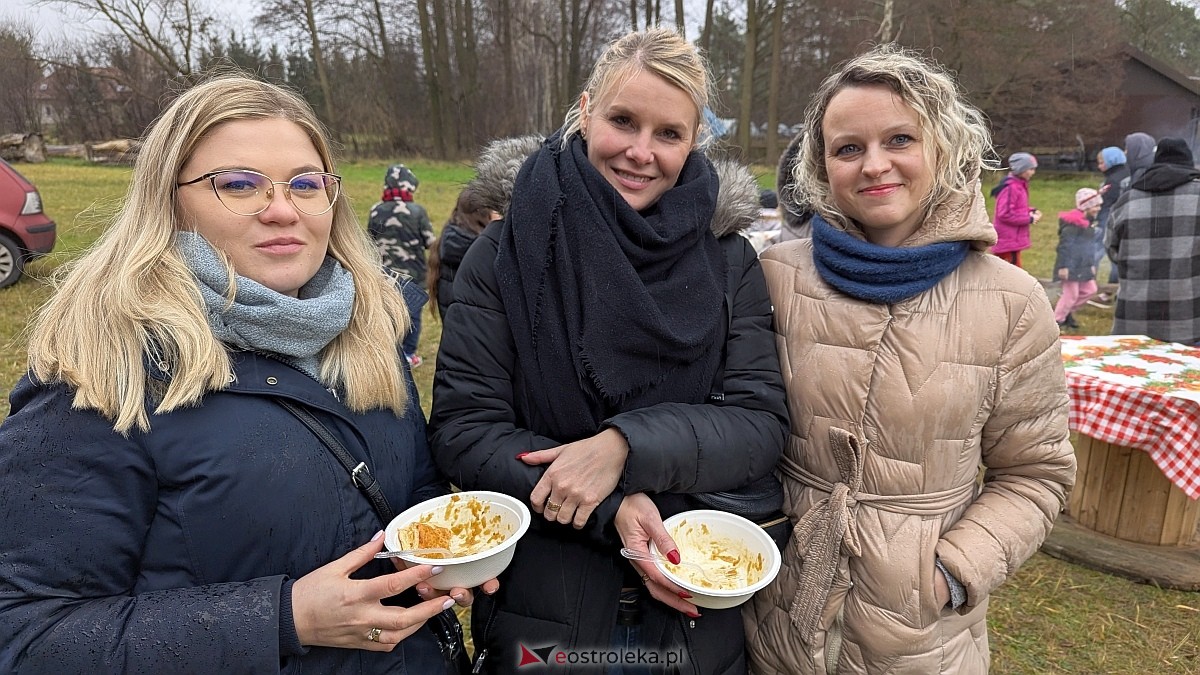 Wigilia osiedla Łazek [8.12.2024] - zdjęcie #45 - eOstroleka.pl