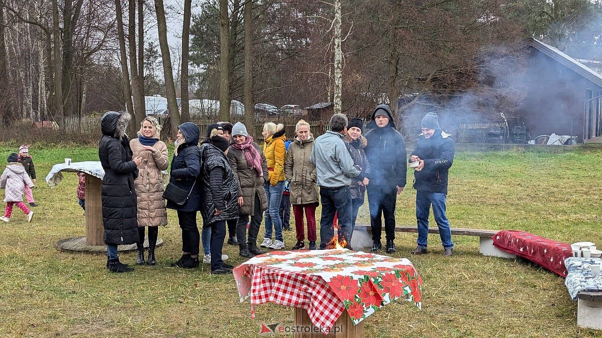 Wigilia osiedla Łazek [8.12.2024] - zdjęcie #32 - eOstroleka.pl