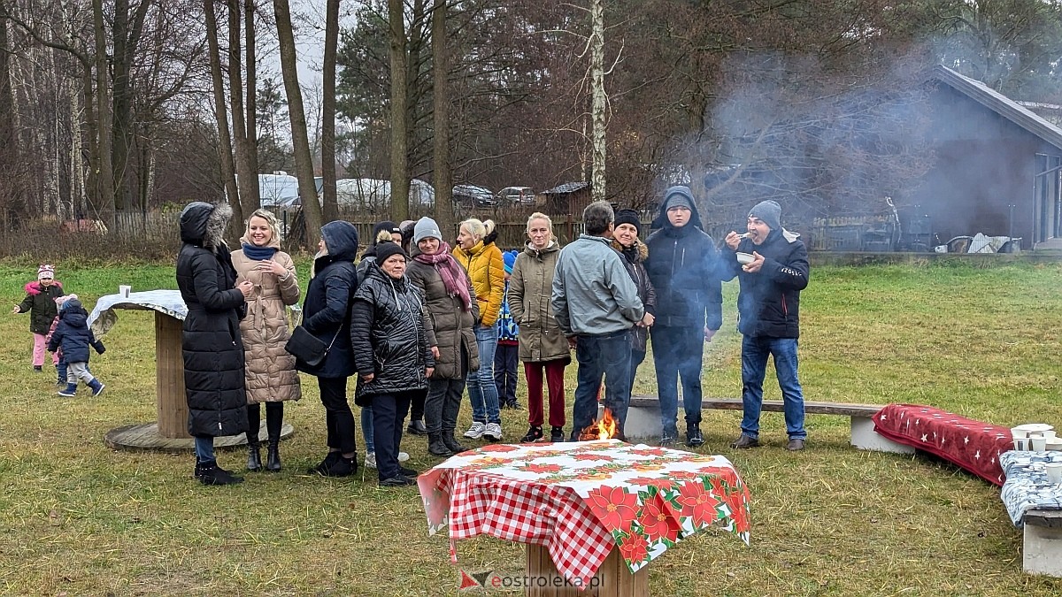 Wigilia osiedla Łazek [8.12.2024] - zdjęcie #31 - eOstroleka.pl