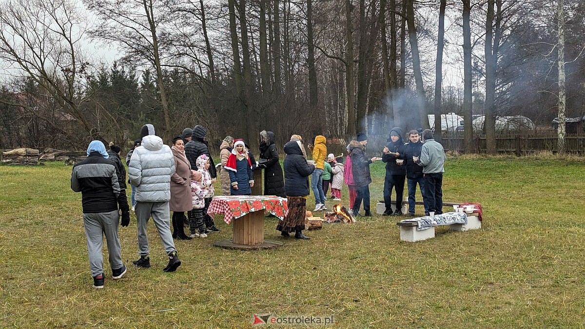 Wigilia osiedla Łazek [8.12.2024] - zdjęcie #25 - eOstroleka.pl