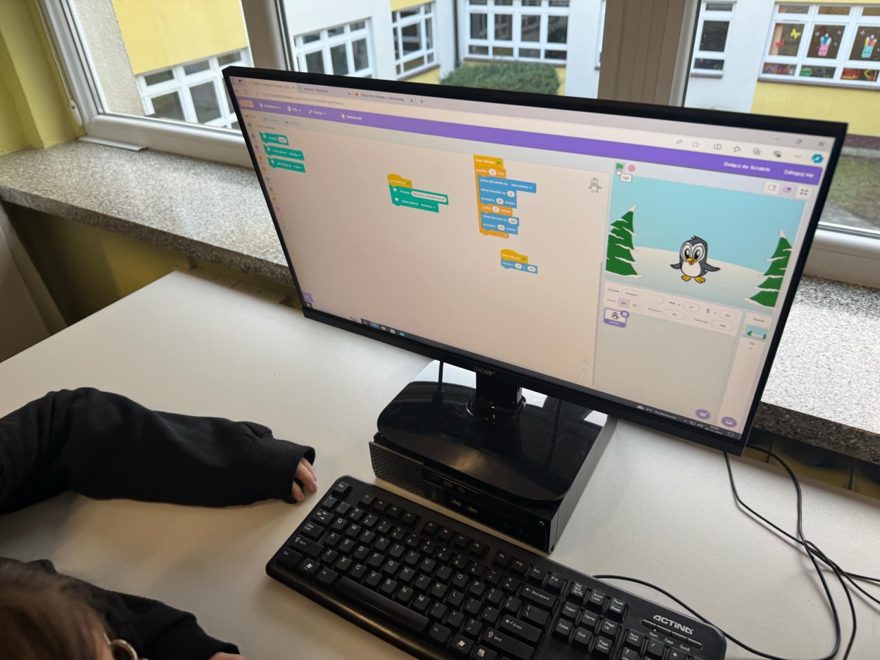 Informatyczna magia świąt w SP 10 w Ostrołęce - zdjęcie #4 - eOstroleka.pl