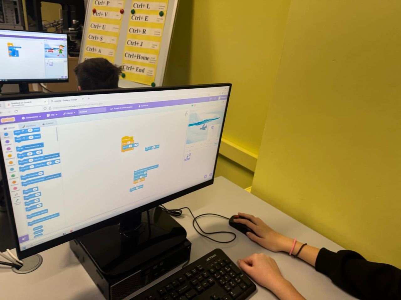 Informatyczna magia świąt w SP 10 w Ostrołęce - zdjęcie #10 - eOstroleka.pl