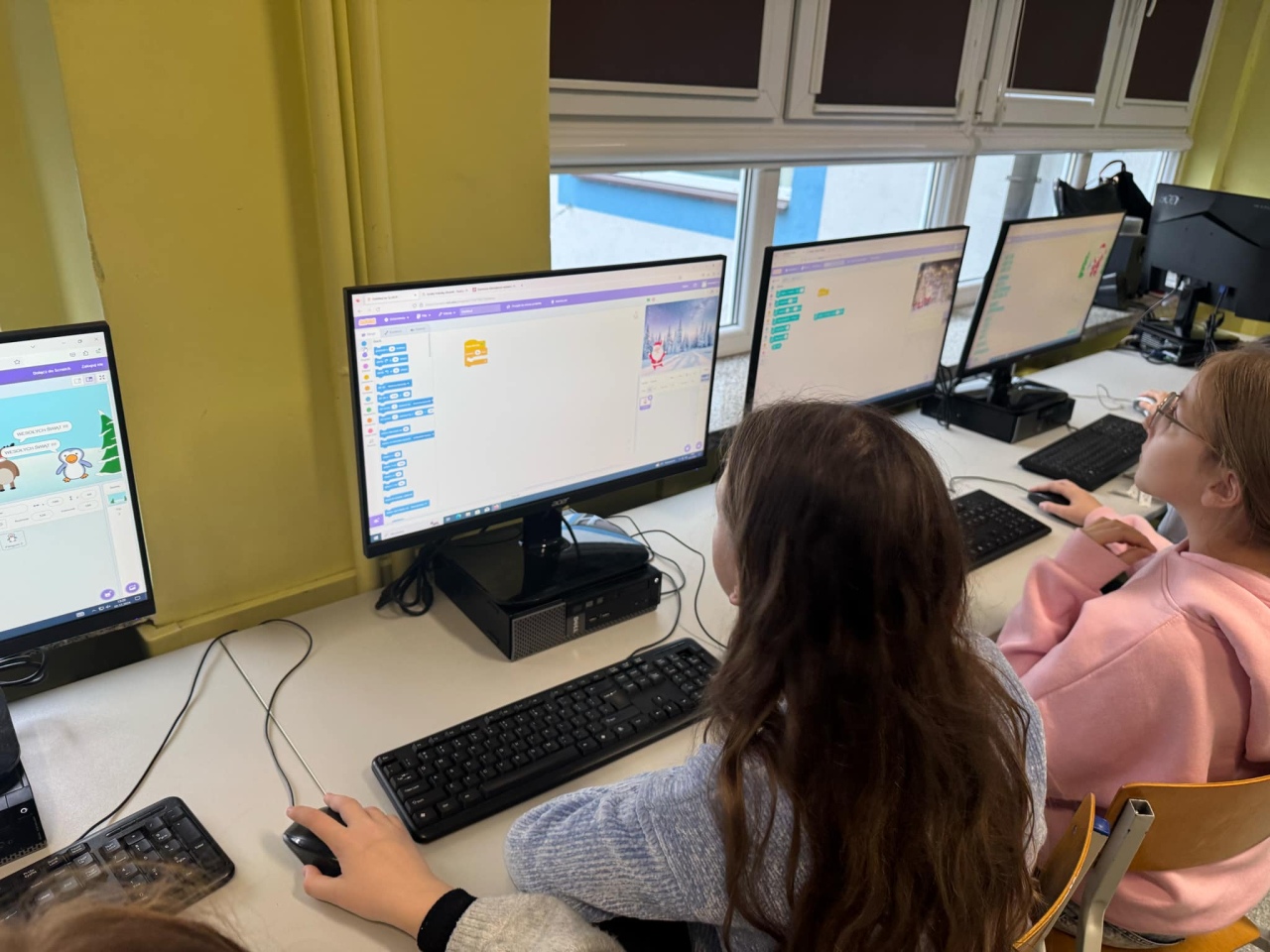 Informatyczna magia świąt w SP 10 w Ostrołęce - zdjęcie #3 - eOstroleka.pl