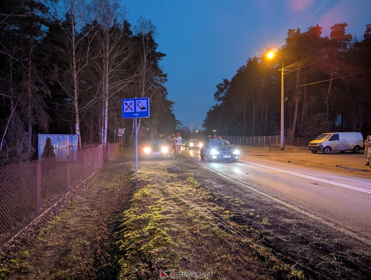 Wypadek na Stacha Konwy w Ostrołęce [09.12.2024] - zdjęcie #12 - eOstroleka.pl