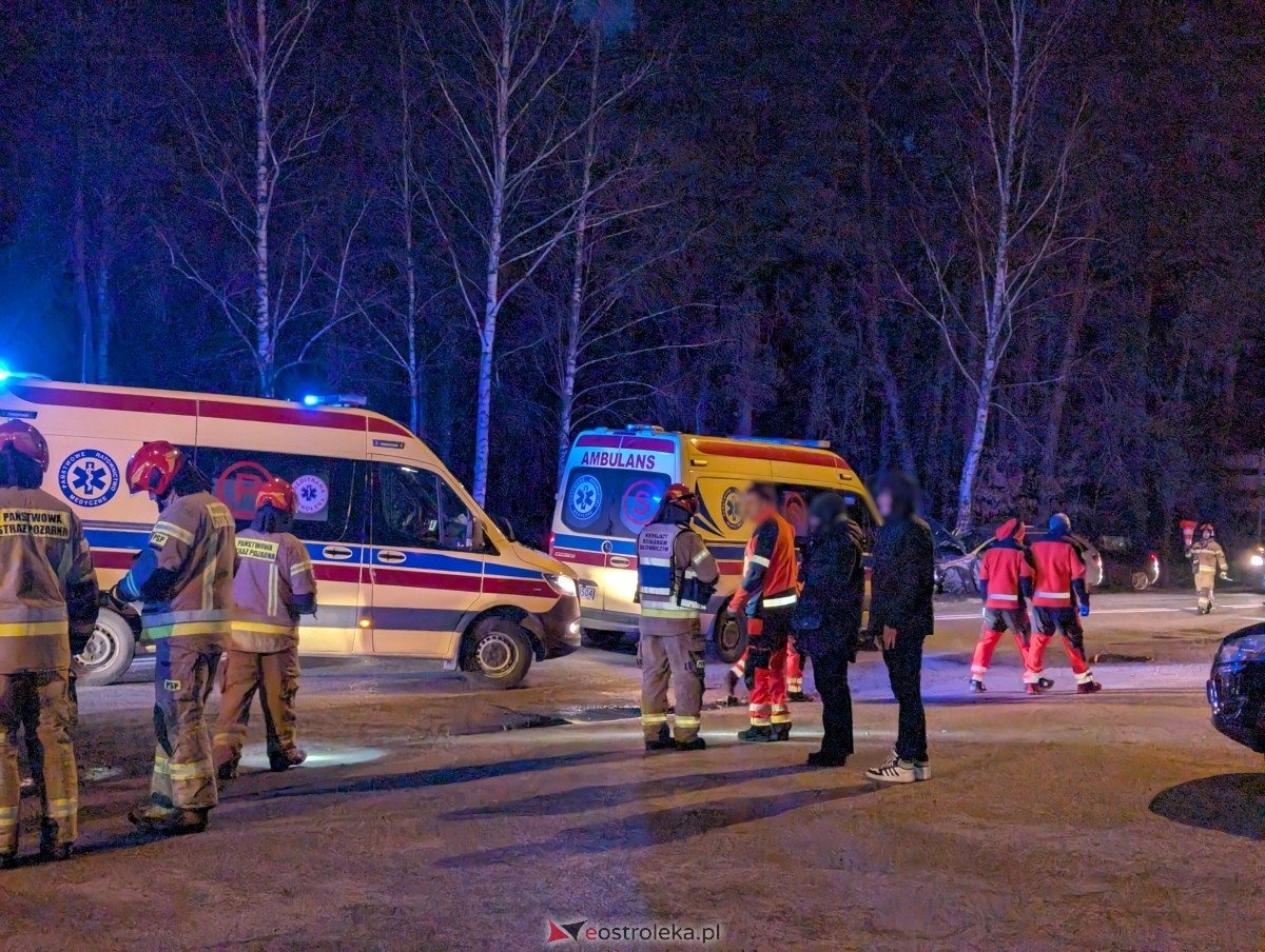 Wypadek na Stacha Konwy w Ostrołęce [09.12.2024] - zdjęcie #4 - eOstroleka.pl