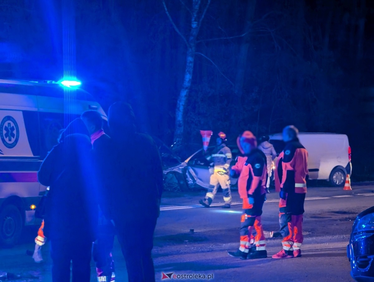 Wypadek na Stacha Konwy w Ostrołęce [09.12.2024] - zdjęcie #3 - eOstroleka.pl