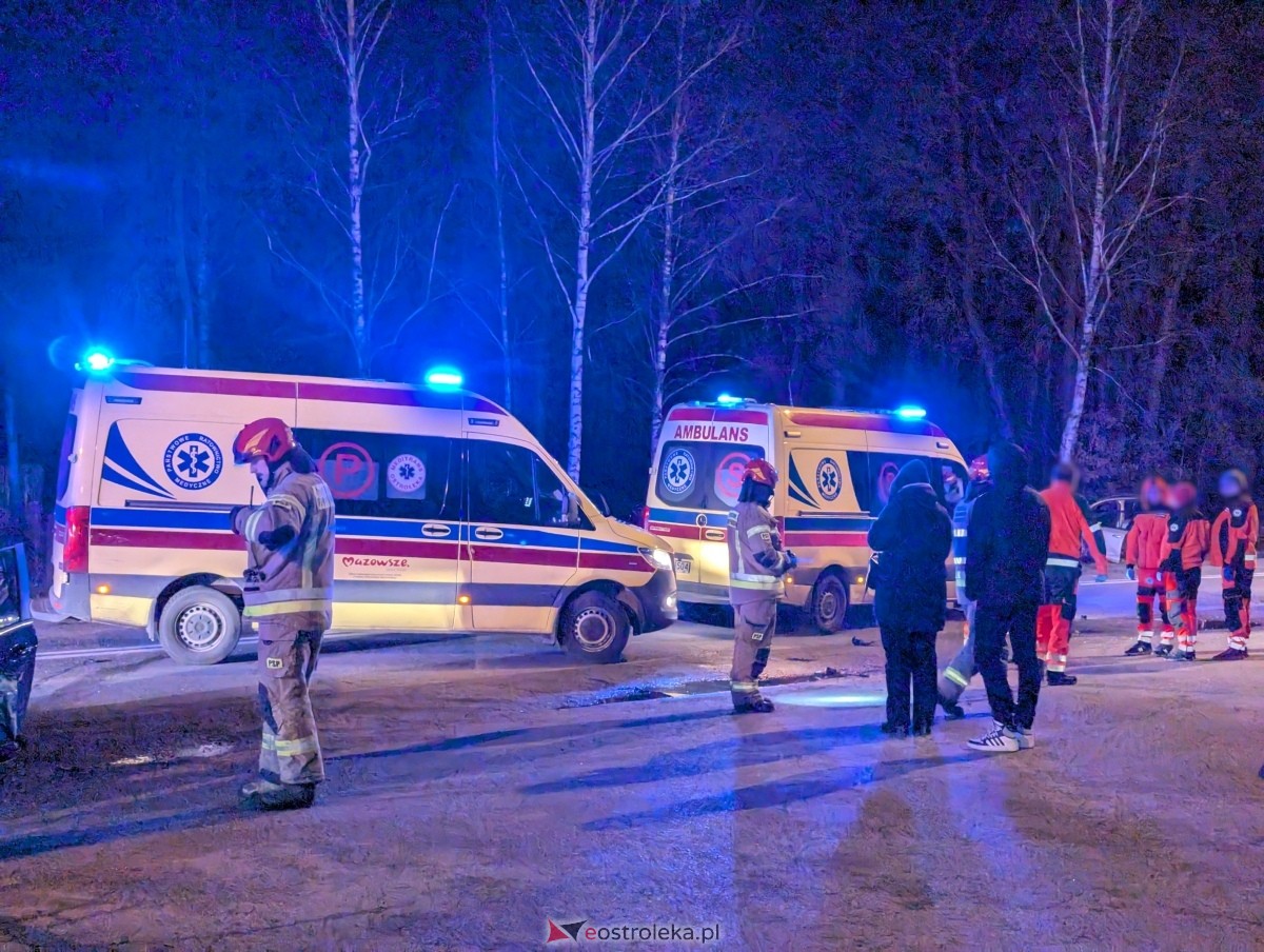 Wypadek na Stacha Konwy w Ostrołęce [09.12.2024] - zdjęcie #2 - eOstroleka.pl