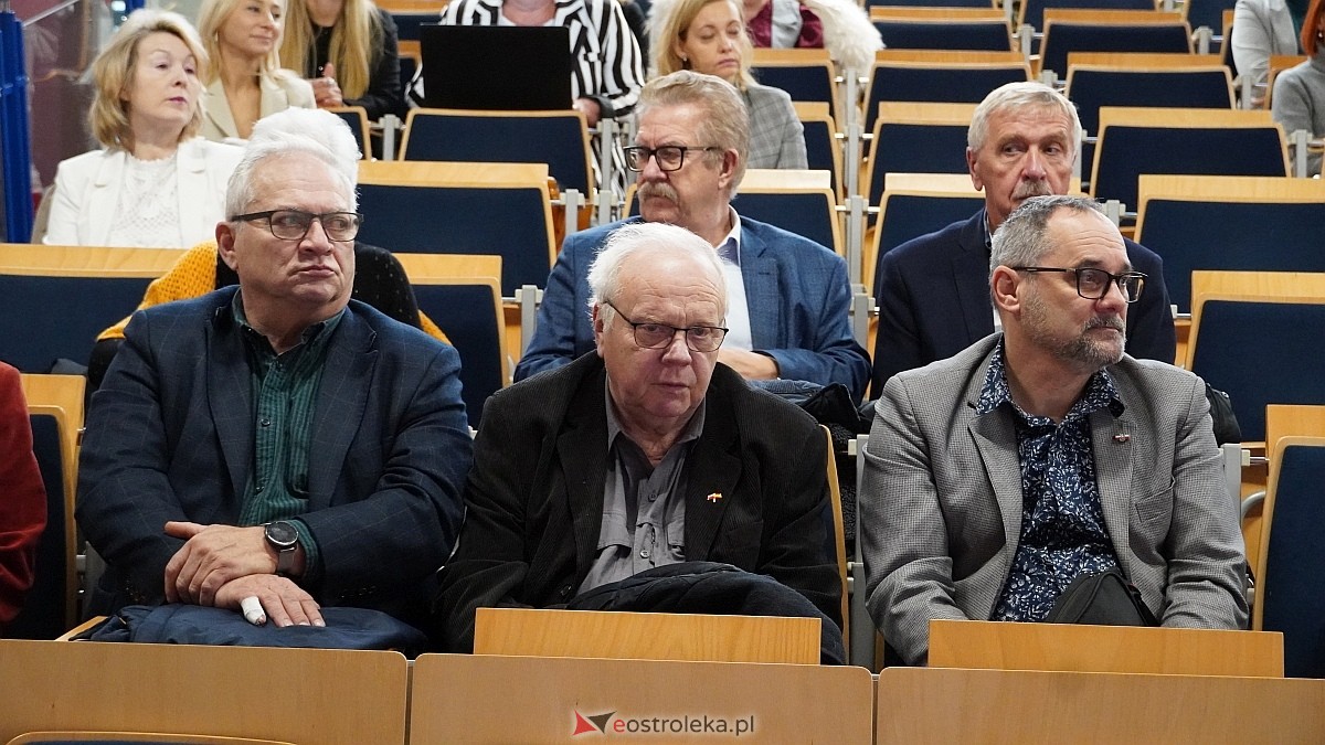 Inauguracja projektu UPSKILLING w Międzynarodowej Akademii Nauk Stosowanych w Łomży [10.12.2024] - zdjęcie #44 - eOstroleka.pl