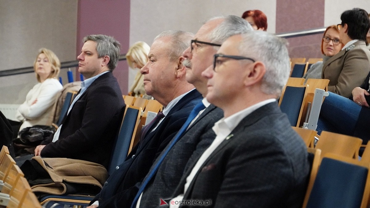 Inauguracja projektu UPSKILLING w Międzynarodowej Akademii Nauk Stosowanych w Łomży [10.12.2024] - zdjęcie #27 - eOstroleka.pl