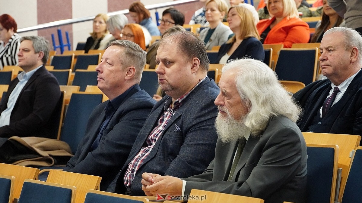 Inauguracja projektu UPSKILLING w Międzynarodowej Akademii Nauk Stosowanych w Łomży [10.12.2024] - zdjęcie #22 - eOstroleka.pl