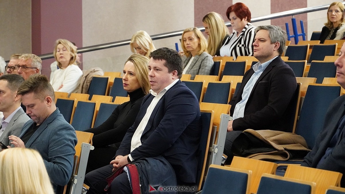 Inauguracja projektu UPSKILLING w Międzynarodowej Akademii Nauk Stosowanych w Łomży [10.12.2024] - zdjęcie #21 - eOstroleka.pl