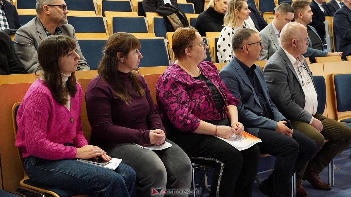 Inauguracja projektu UPSKILLING w Międzynarodowej Akademii Nauk Stosowanych w Łomży [10.12.2024] - zdjęcie #7 - eOstroleka.pl