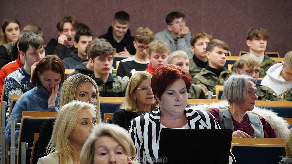 Inauguracja projektu UPSKILLING w Międzynarodowej Akademii Nauk Stosowanych w Łomży [10.12.2024] - zdjęcie #5 - eOstroleka.pl