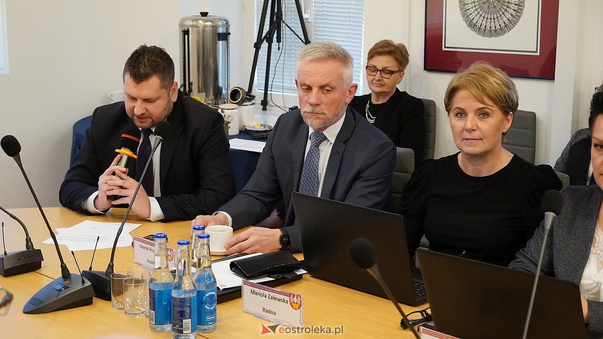 IX sesja Rady Powiatu w Ostrołęce [11.12.2024] - zdjęcie #24 - eOstroleka.pl
