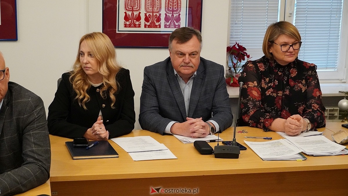 IX sesja Rady Powiatu w Ostrołęce [11.12.2024] - zdjęcie #22 - eOstroleka.pl