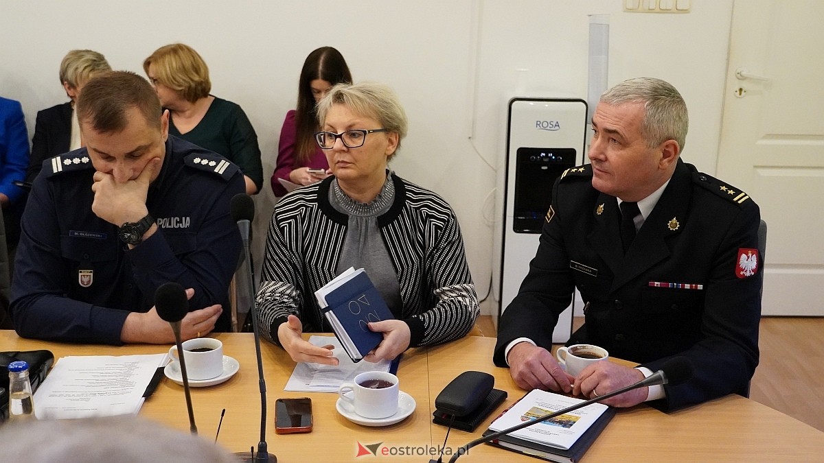 IX sesja Rady Powiatu w Ostrołęce [11.12.2024] - zdjęcie #21 - eOstroleka.pl