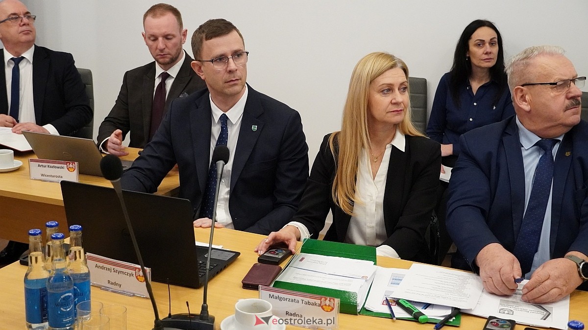IX sesja Rady Powiatu w Ostrołęce [11.12.2024] - zdjęcie #6 - eOstroleka.pl