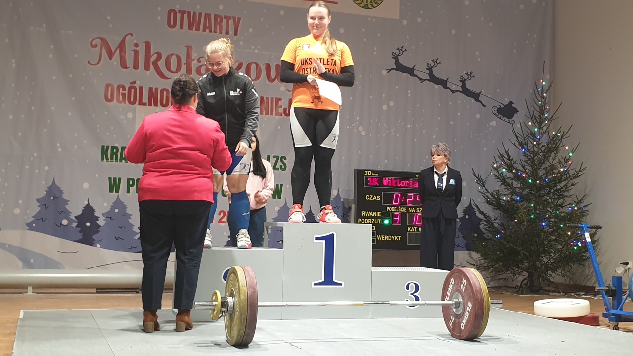 Otwarty Mikołajkowy Ogólnopolski Turniej o Puchar Prezesa Krajowego Zrzeszenia LZS [12.12.2024] - zdjęcie #9 - eOstroleka.pl