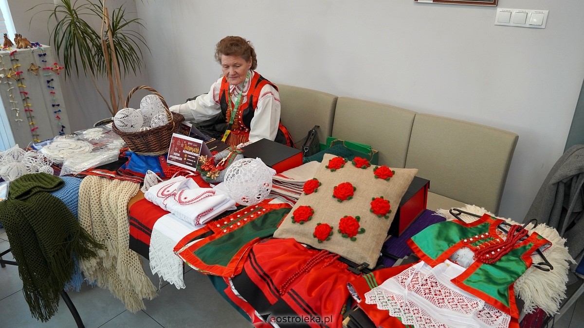Jarmark Bożonarodzeniowy w Myszyńcu [12.12.2024] - zdjęcie #21 - eOstroleka.pl