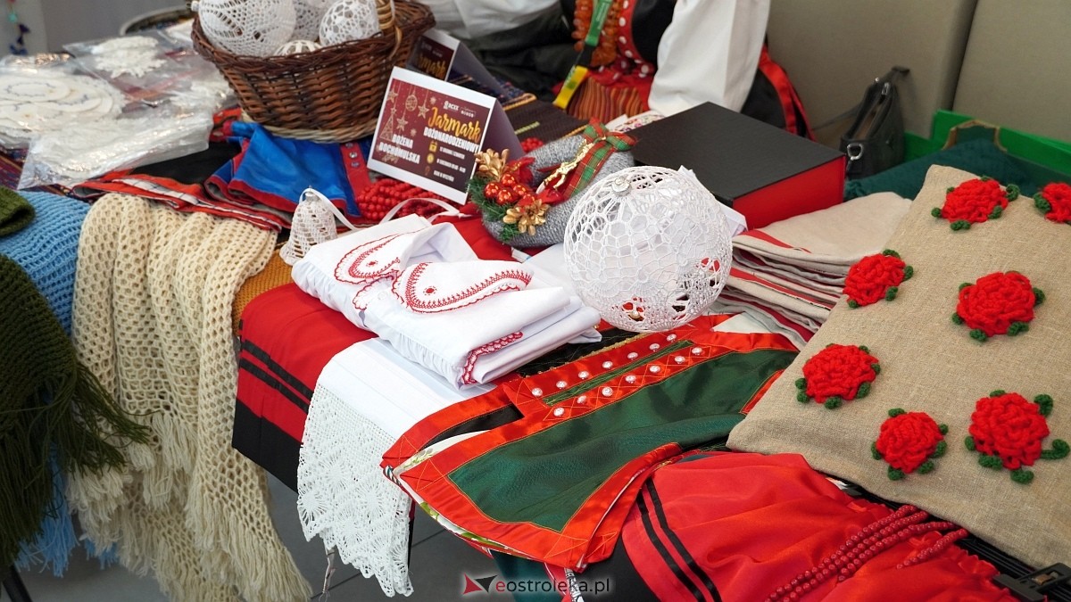 Jarmark Bożonarodzeniowy w Myszyńcu [12.12.2024] - zdjęcie #20 - eOstroleka.pl