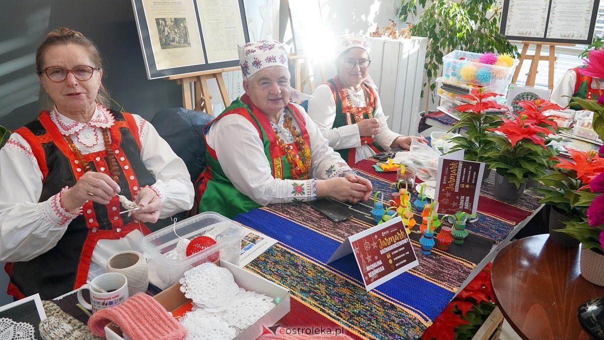 Jarmark Bożonarodzeniowy w Myszyńcu [12.12.2024] - zdjęcie #13 - eOstroleka.pl