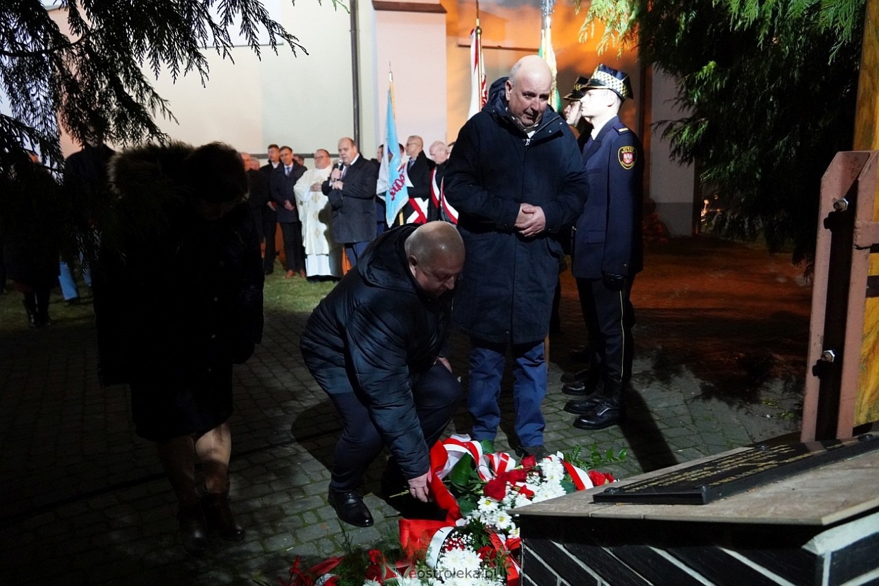 Ostrołęka uczci 43. rocznicę wprowadzenia stanu wojennego [13.12.2024] - zdjęcie #15 - eOstroleka.pl