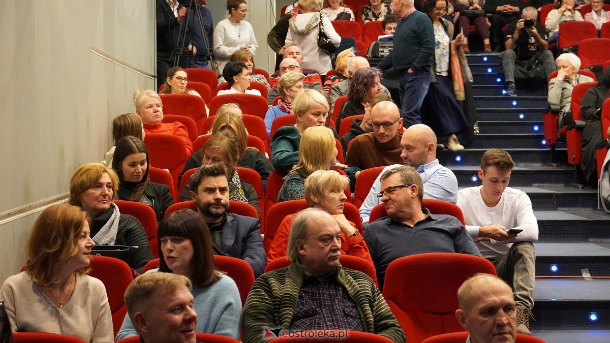 U progu Betlejem – koncert Ostrołęckiej Orkiestry Kameralnej [14.12.2024] - zdjęcie #36 - eOstroleka.pl