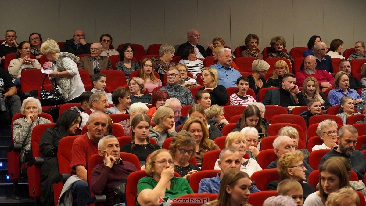 U progu Betlejem – koncert Ostrołęckiej Orkiestry Kameralnej [14.12.2024] - zdjęcie #31 - eOstroleka.pl