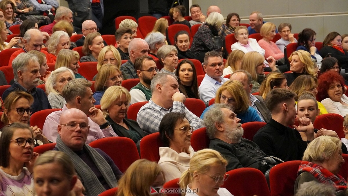 U progu Betlejem – koncert Ostrołęckiej Orkiestry Kameralnej [14.12.2024] - zdjęcie #27 - eOstroleka.pl