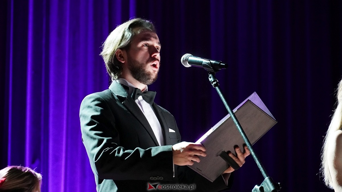 U progu Betlejem – koncert Ostrołęckiej Orkiestry Kameralnej [14.12.2024] - zdjęcie #19 - eOstroleka.pl