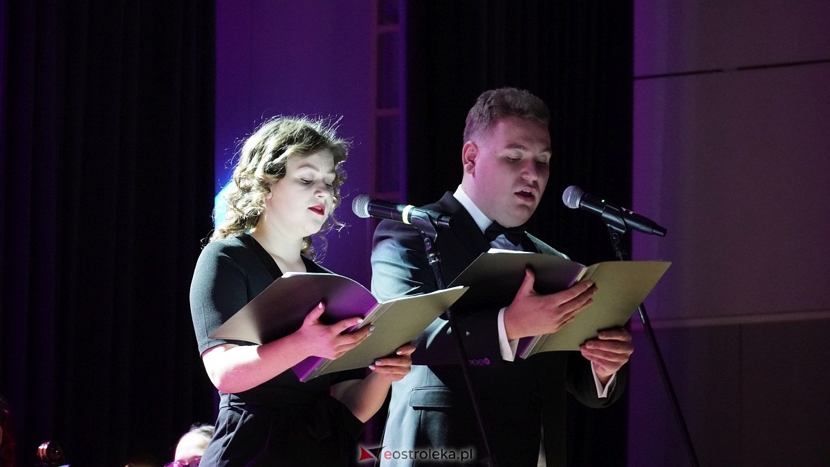 U progu Betlejem – koncert Ostrołęckiej Orkiestry Kameralnej [14.12.2024] - zdjęcie #18 - eOstroleka.pl