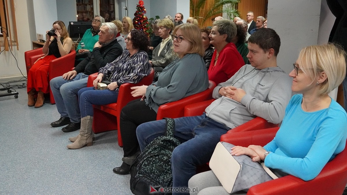 Spotkanie z Ewą Ziętek w Ostrołęce [14.12.2024] - zdjęcie #26 - eOstroleka.pl