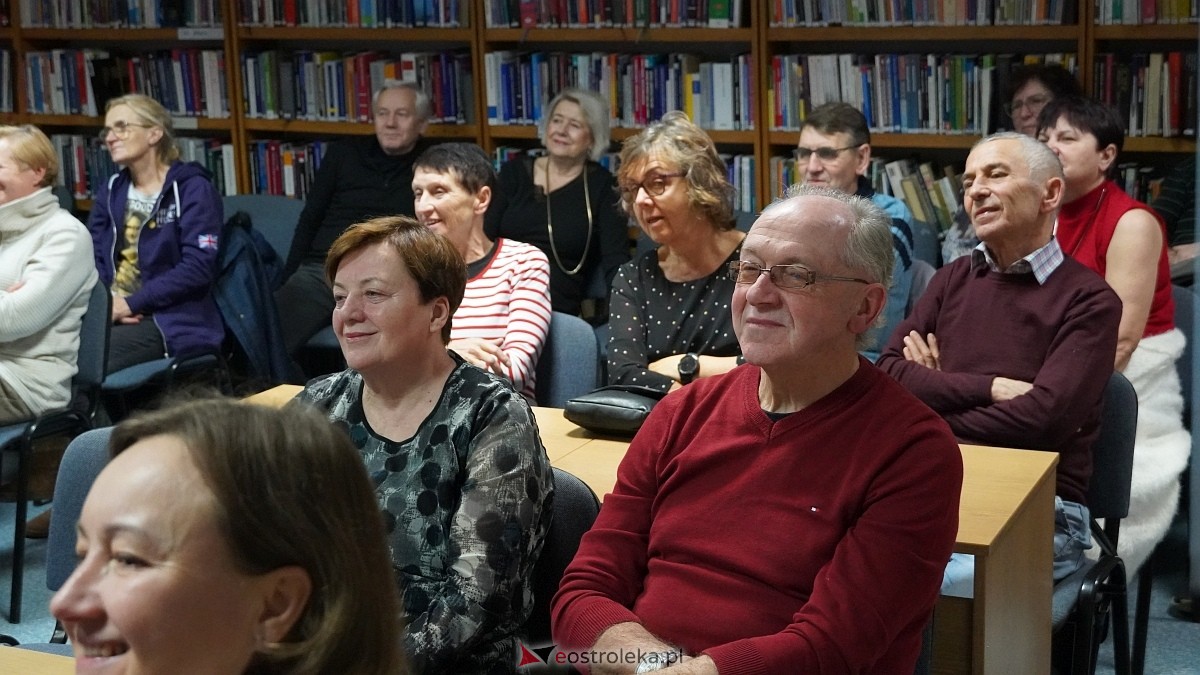 Spotkanie z Ewą Ziętek w Ostrołęce [14.12.2024] - zdjęcie #14 - eOstroleka.pl