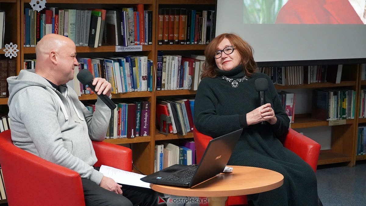 Spotkanie z Ewą Ziętek w Ostrołęce [14.12.2024] - zdjęcie #5 - eOstroleka.pl