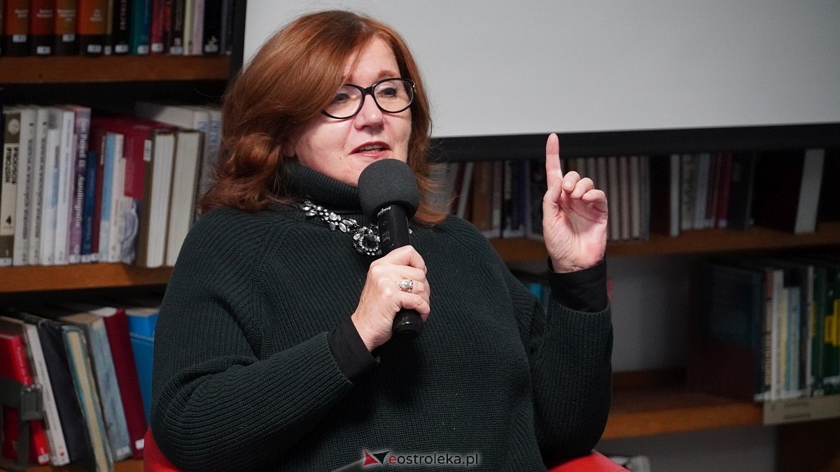 Spotkanie z Ewą Ziętek w Ostrołęce [14.12.2024] - zdjęcie #3 - eOstroleka.pl